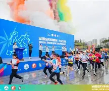 包含摩托车赛小组赛掀起高潮，川蜀巨龙队逆转南城迅豹队，高压逼抢奏功——逆风翻盘的范本的词条